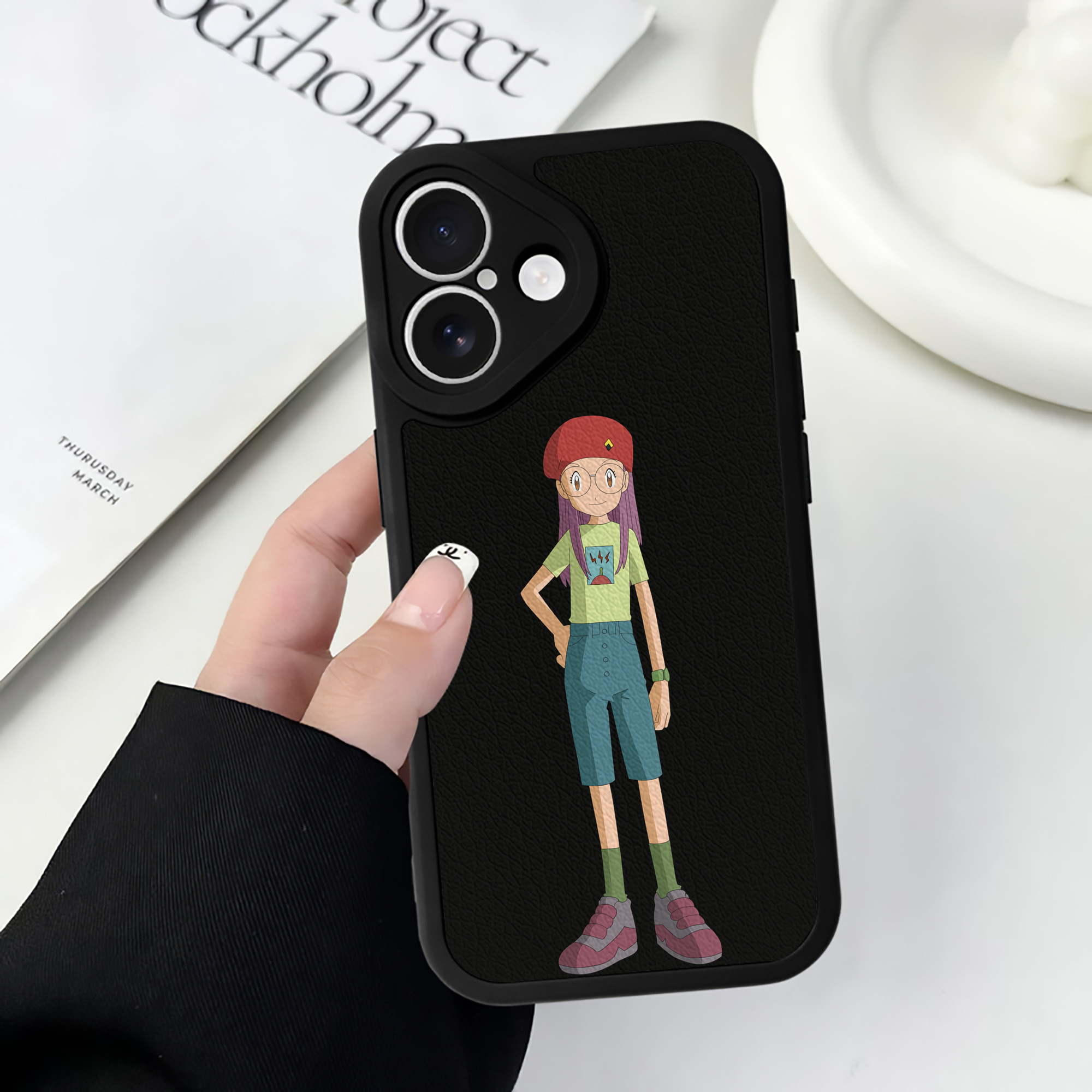 （画像用） Digimon デジタルモンスター/デジモン 【iPhone 16シリーズ対応】シリコンスマホケース（レザー調） 材質：シリコン